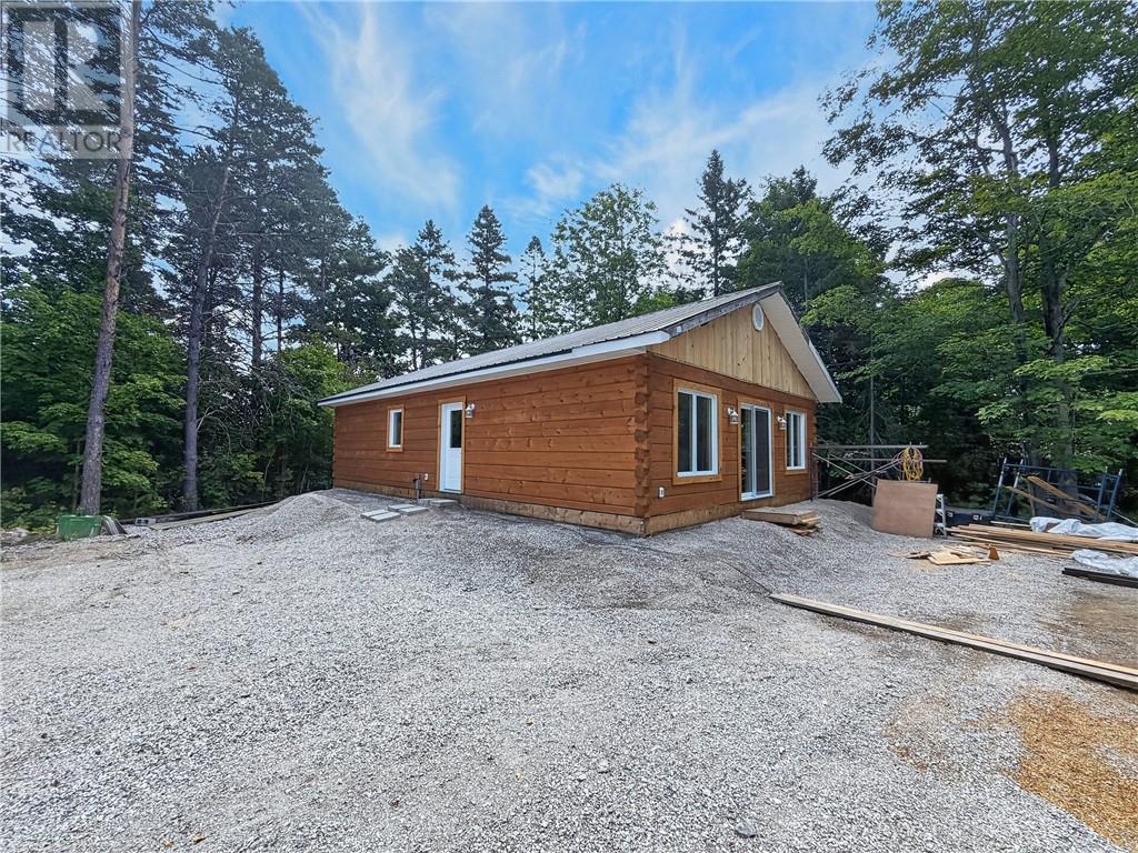 135 Lakeshore Road - 45