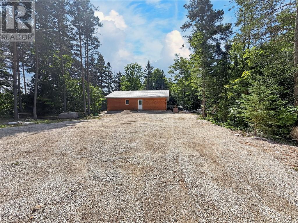 135 Lakeshore Road - Image 48