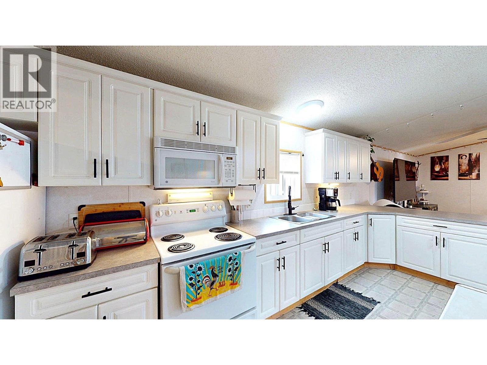 8 CARLING Place - Image 11