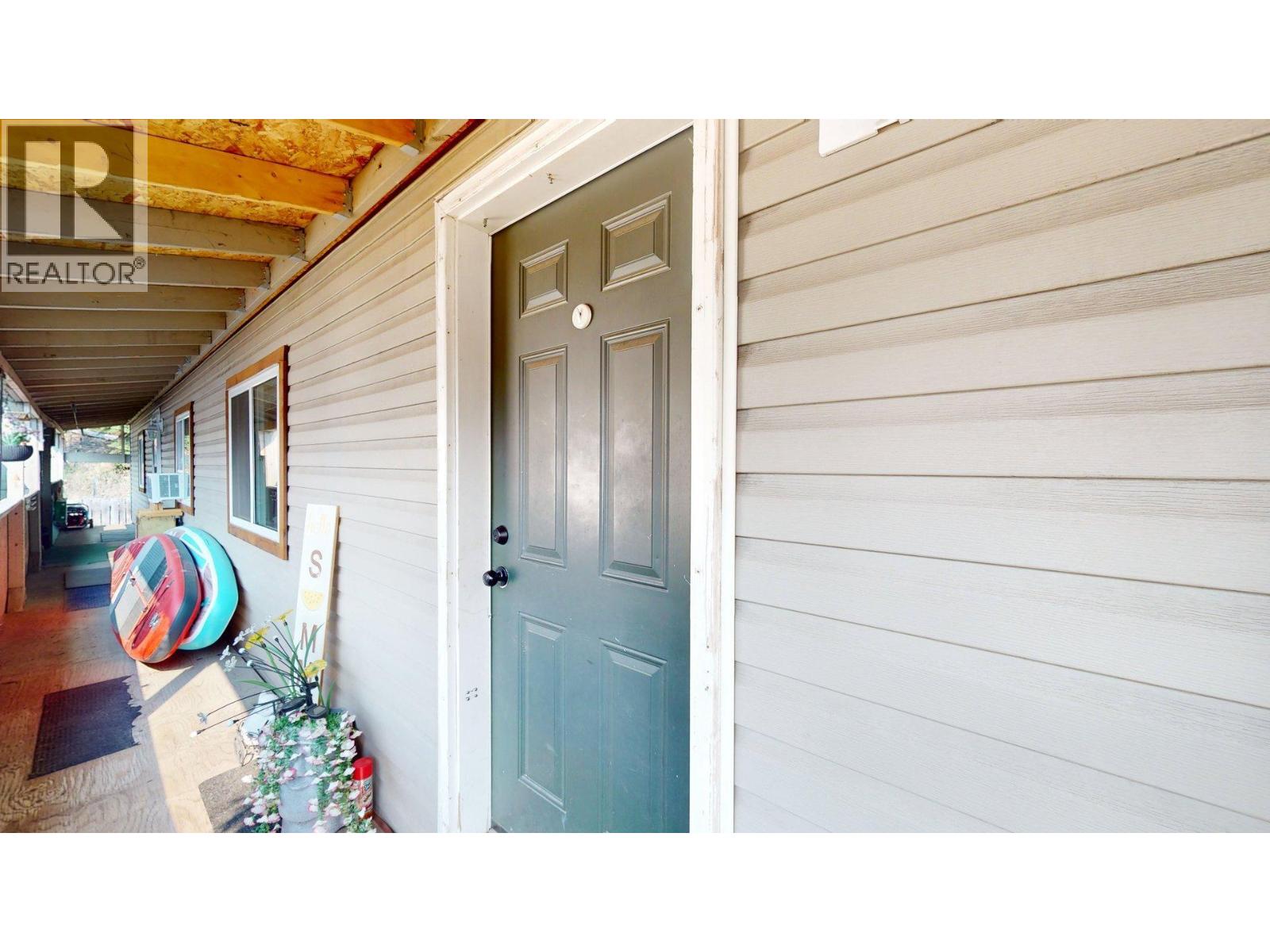 8 CARLING Place - 26