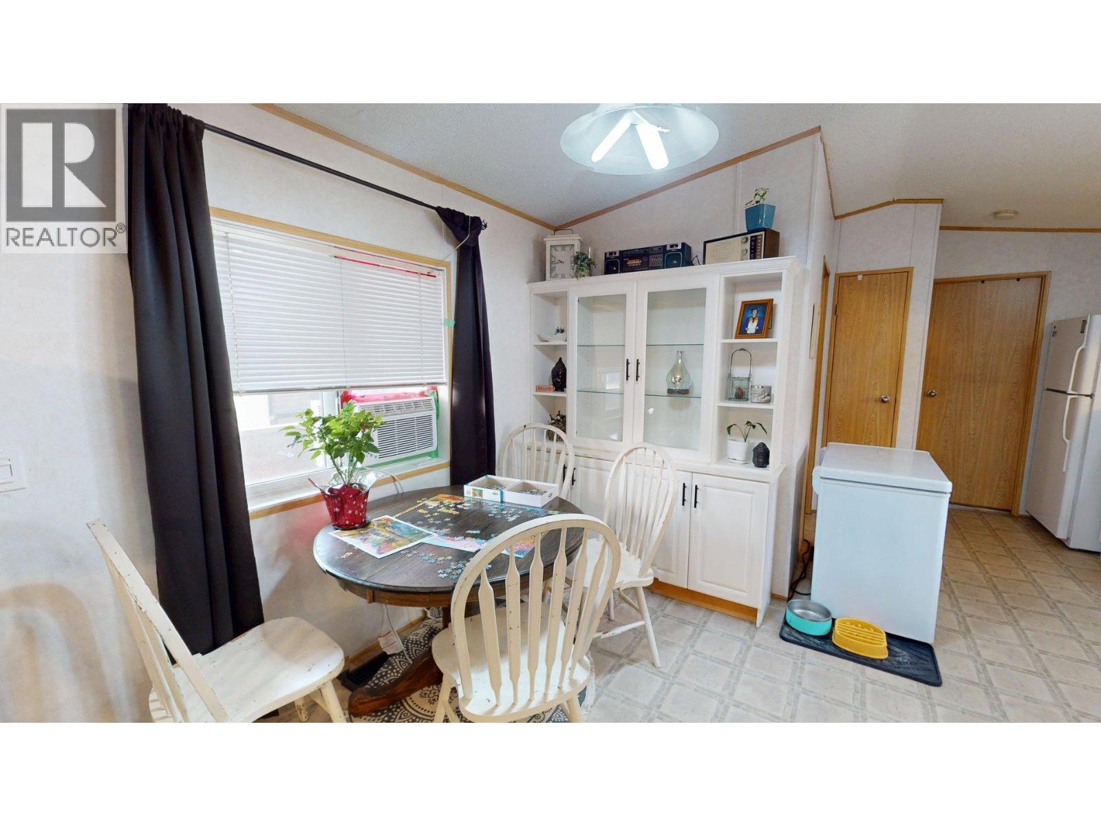 8 CARLING Place - Image 6