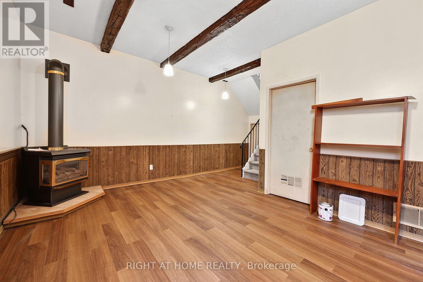 #9 237 STEEL STREET - Image 33