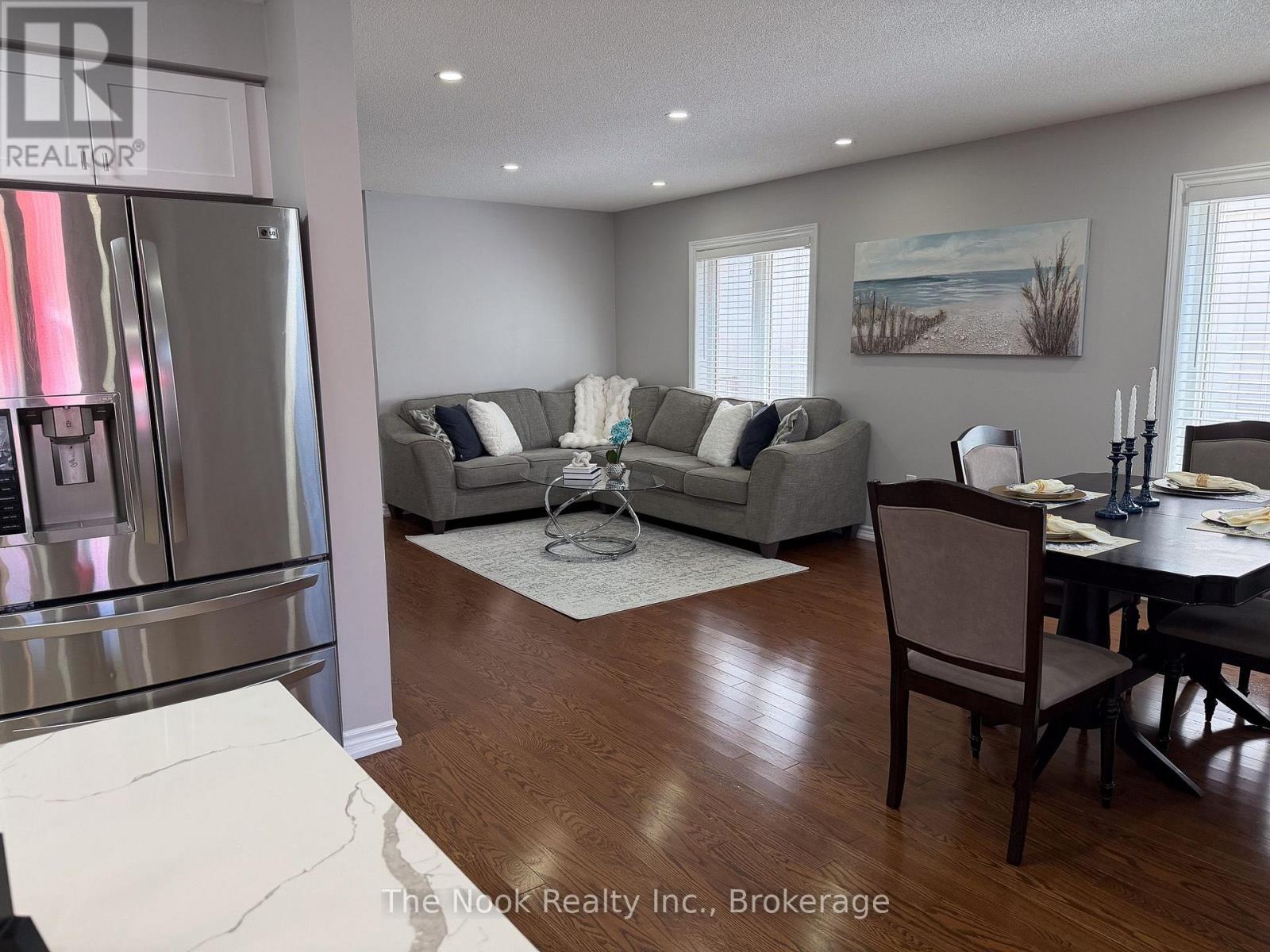 10 BROOME AVENUE - Image 15