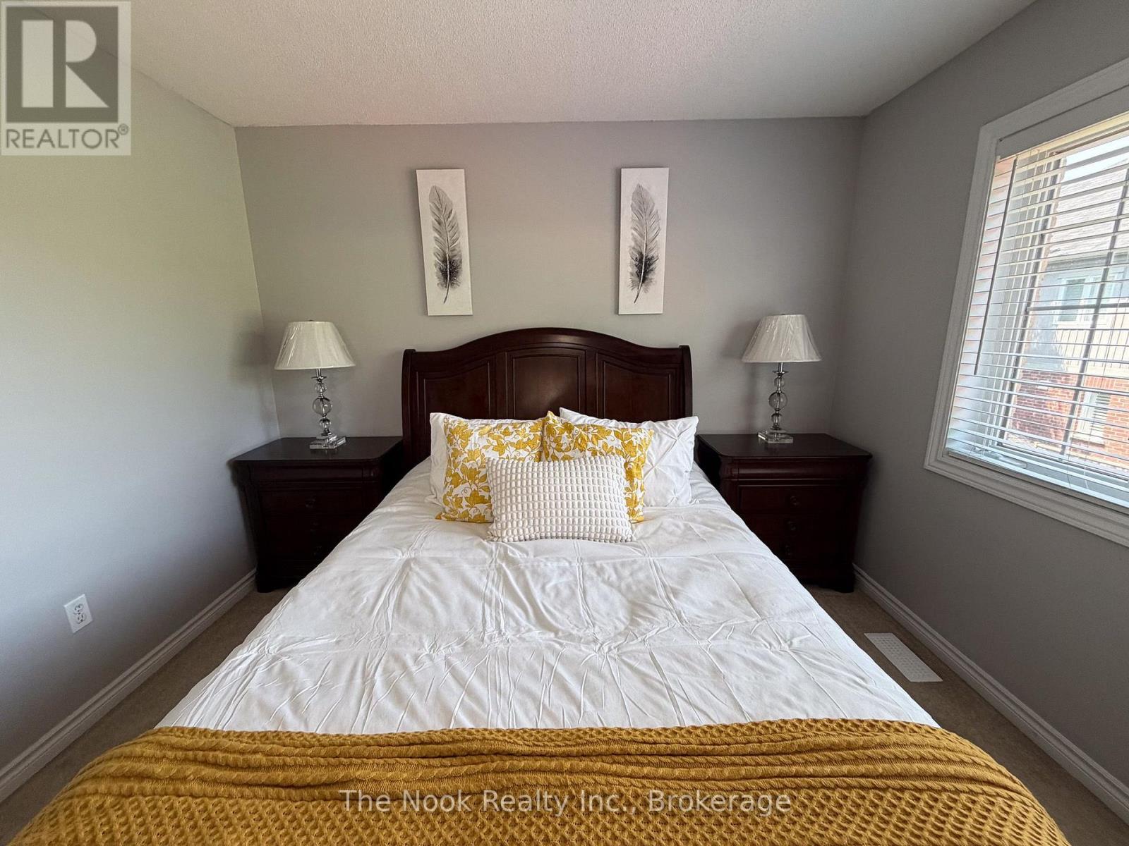 10 BROOME AVENUE - Image 33