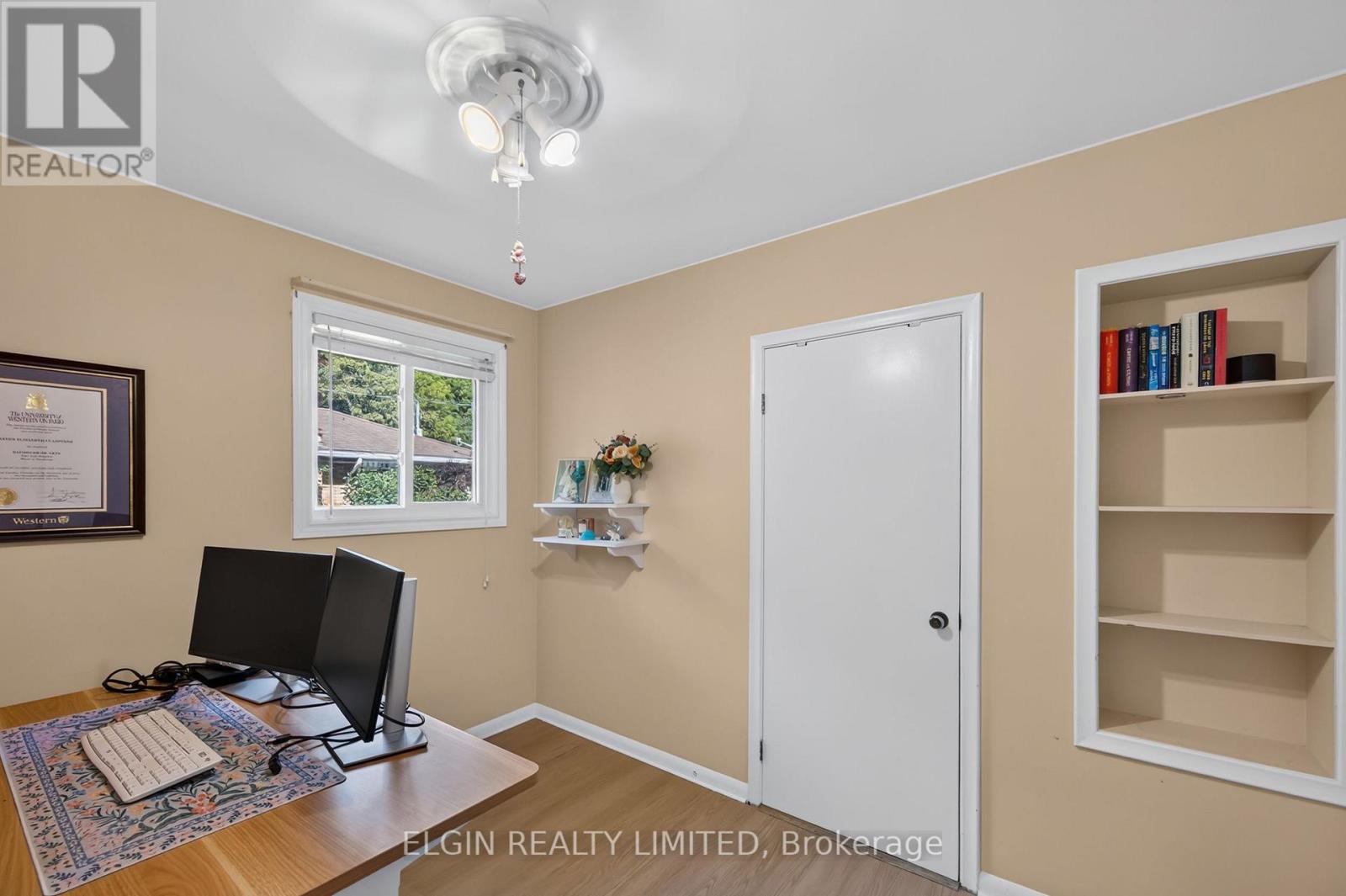 264 HILL STREET - 32