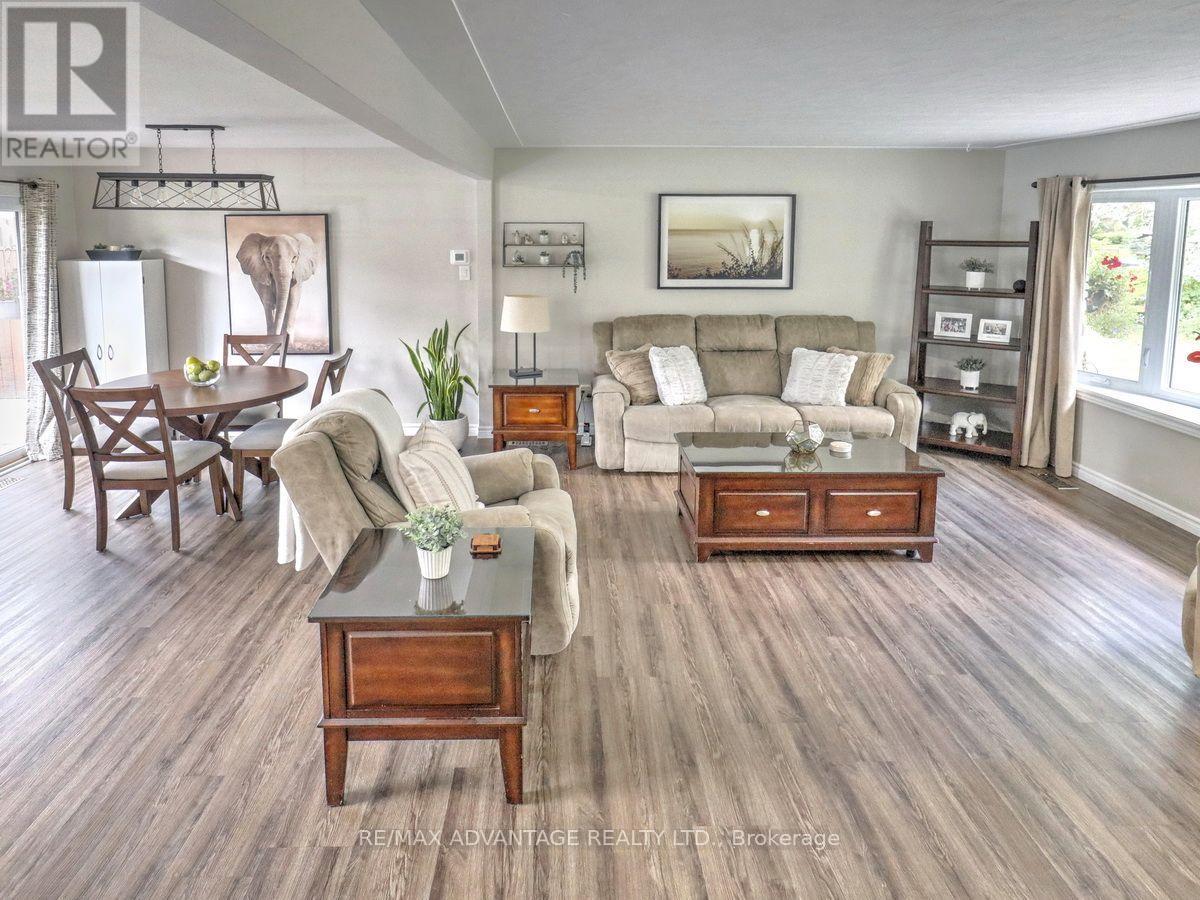 45 AGINCOURT GARDENS - 11