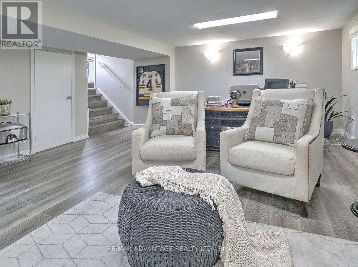 45 AGINCOURT GARDENS - 34