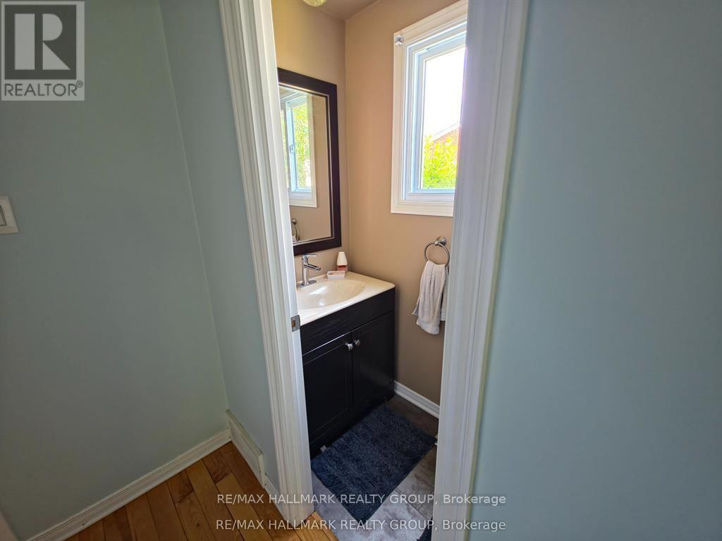 16 TEDWYN DRIVE - Image 9