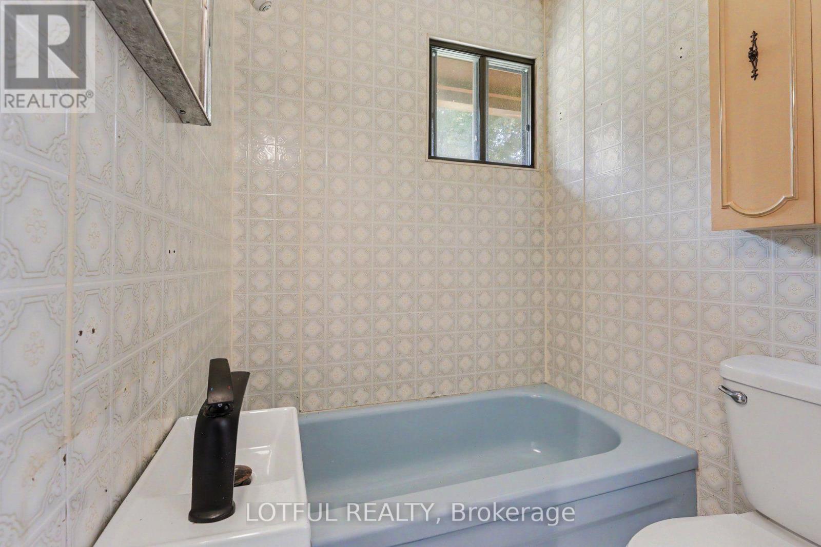 101 MABERLY STATION ROAD - Image 14