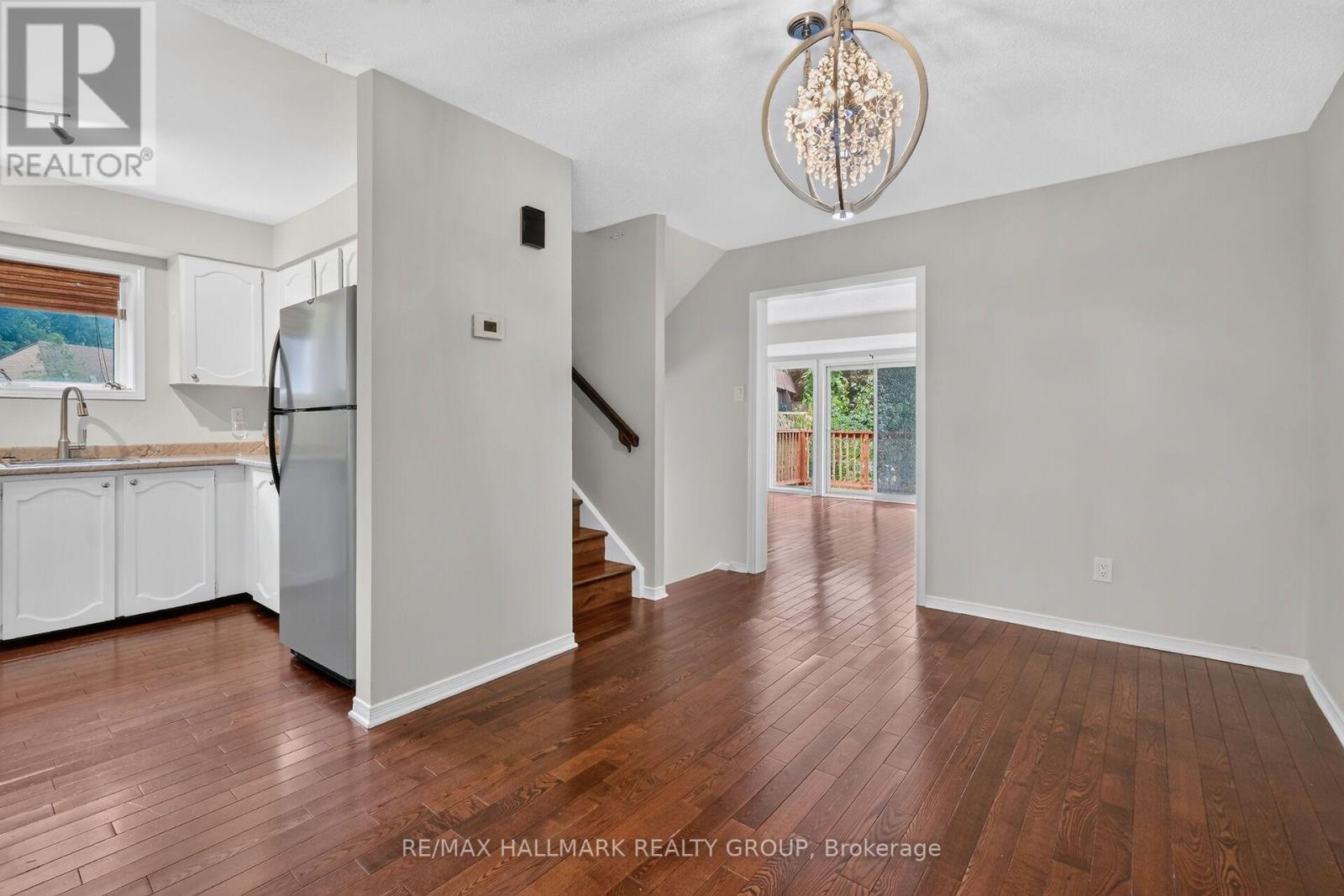 1427 FORGE STREET - 10