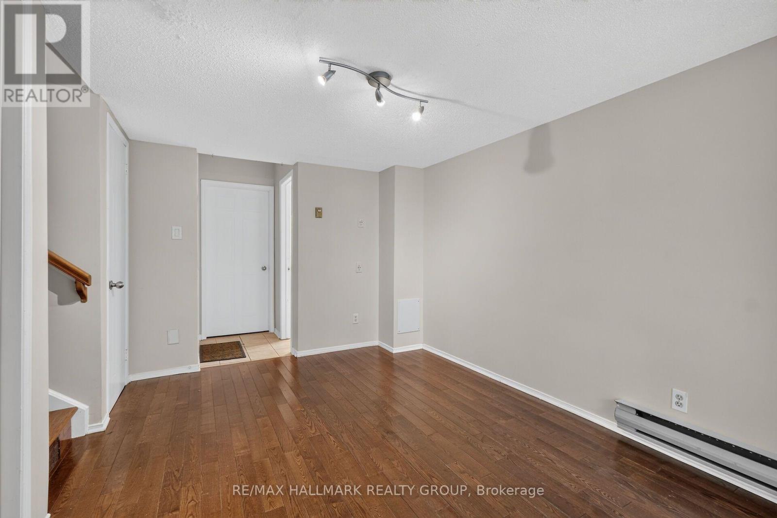 1427 FORGE STREET - Image 29