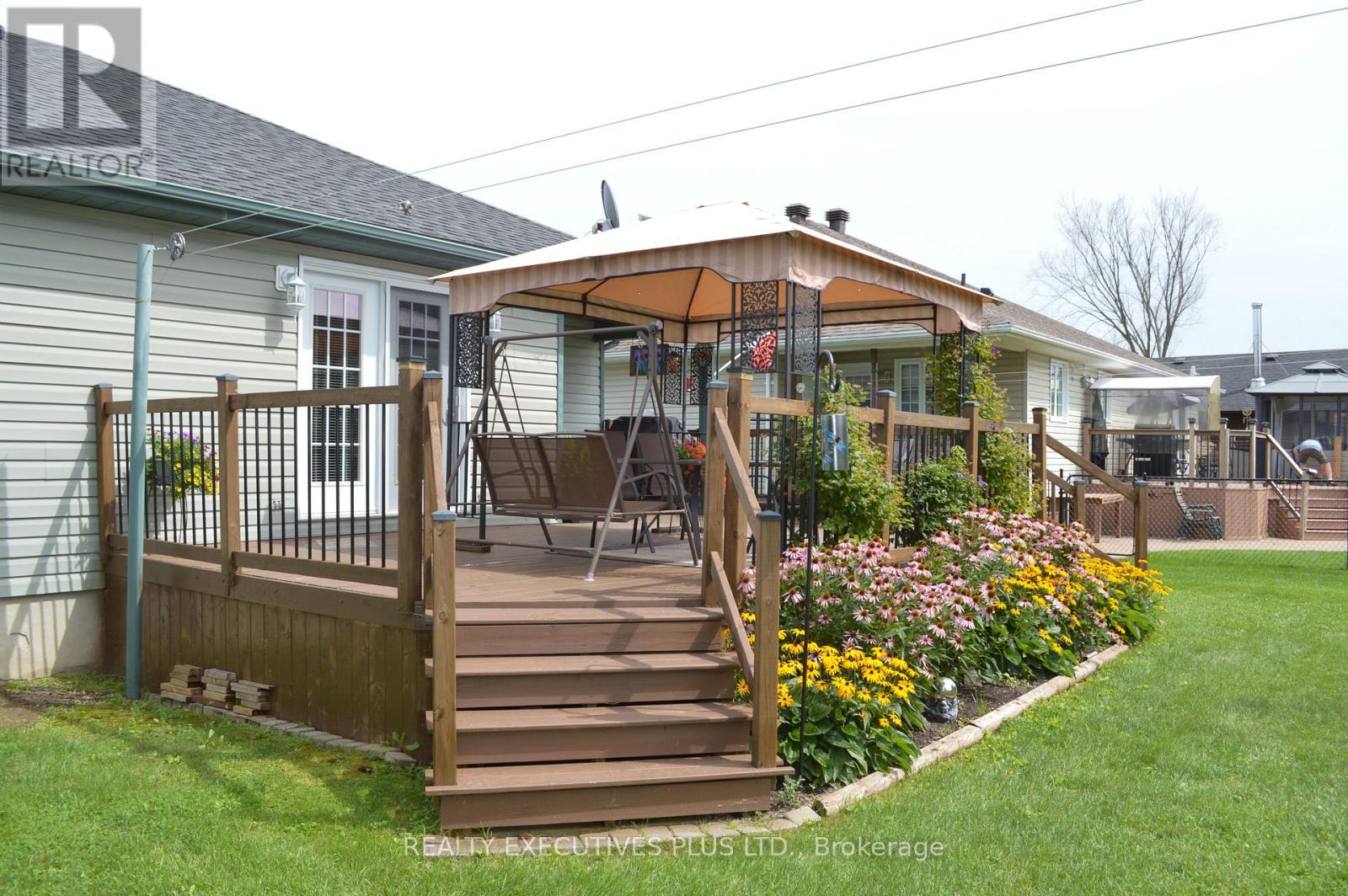 11 GROVE STREET - Image 36