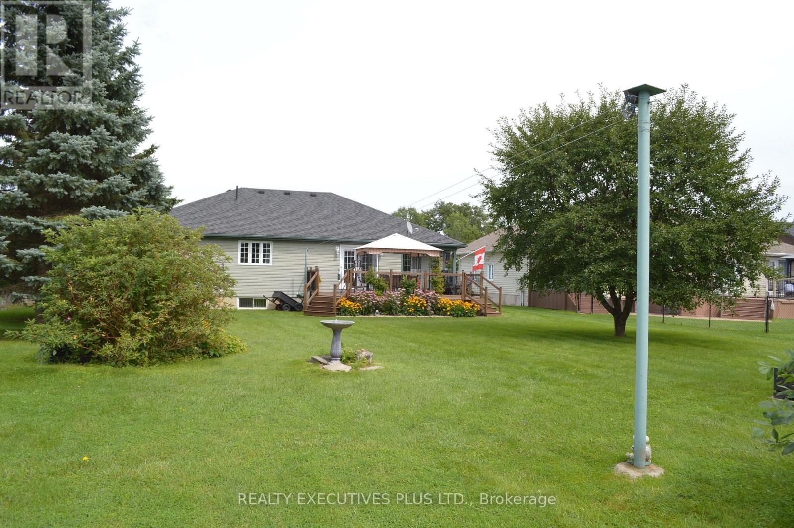 11 GROVE STREET - 39