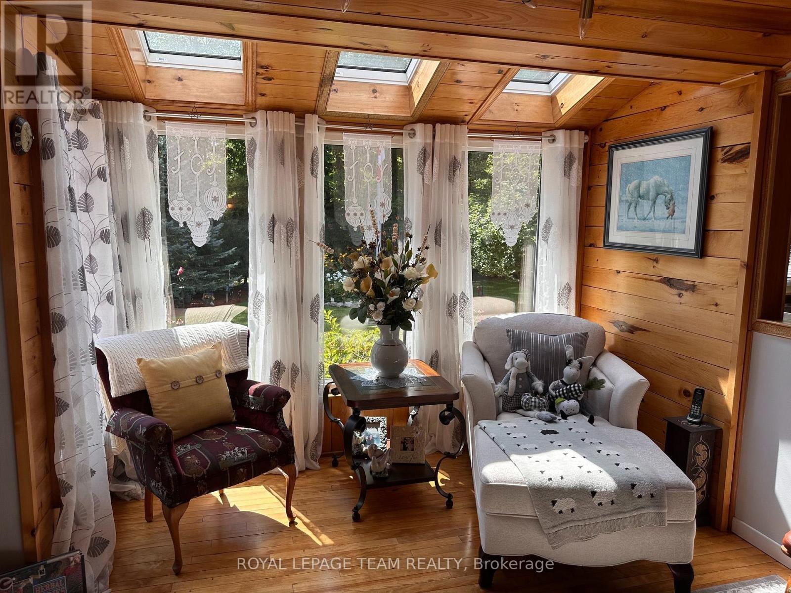 1663 CHRISTINA CRESCENT - Image 14