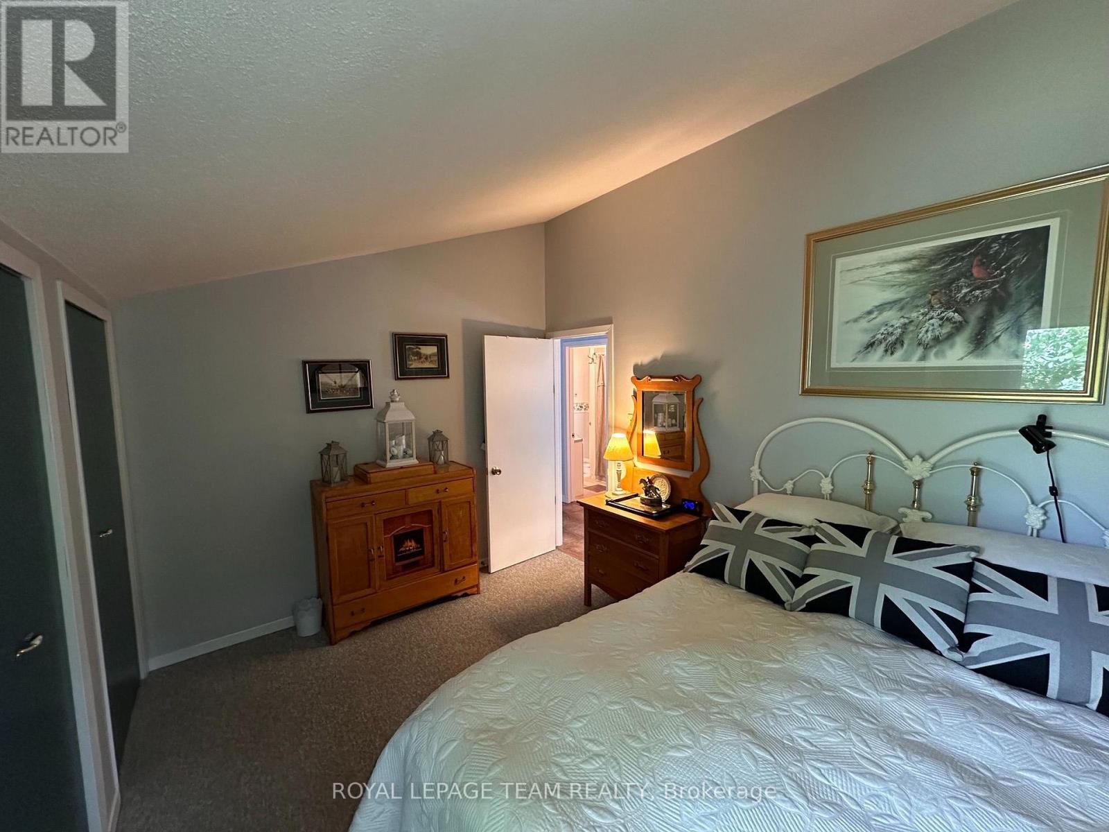 1663 CHRISTINA CRESCENT - Image 21