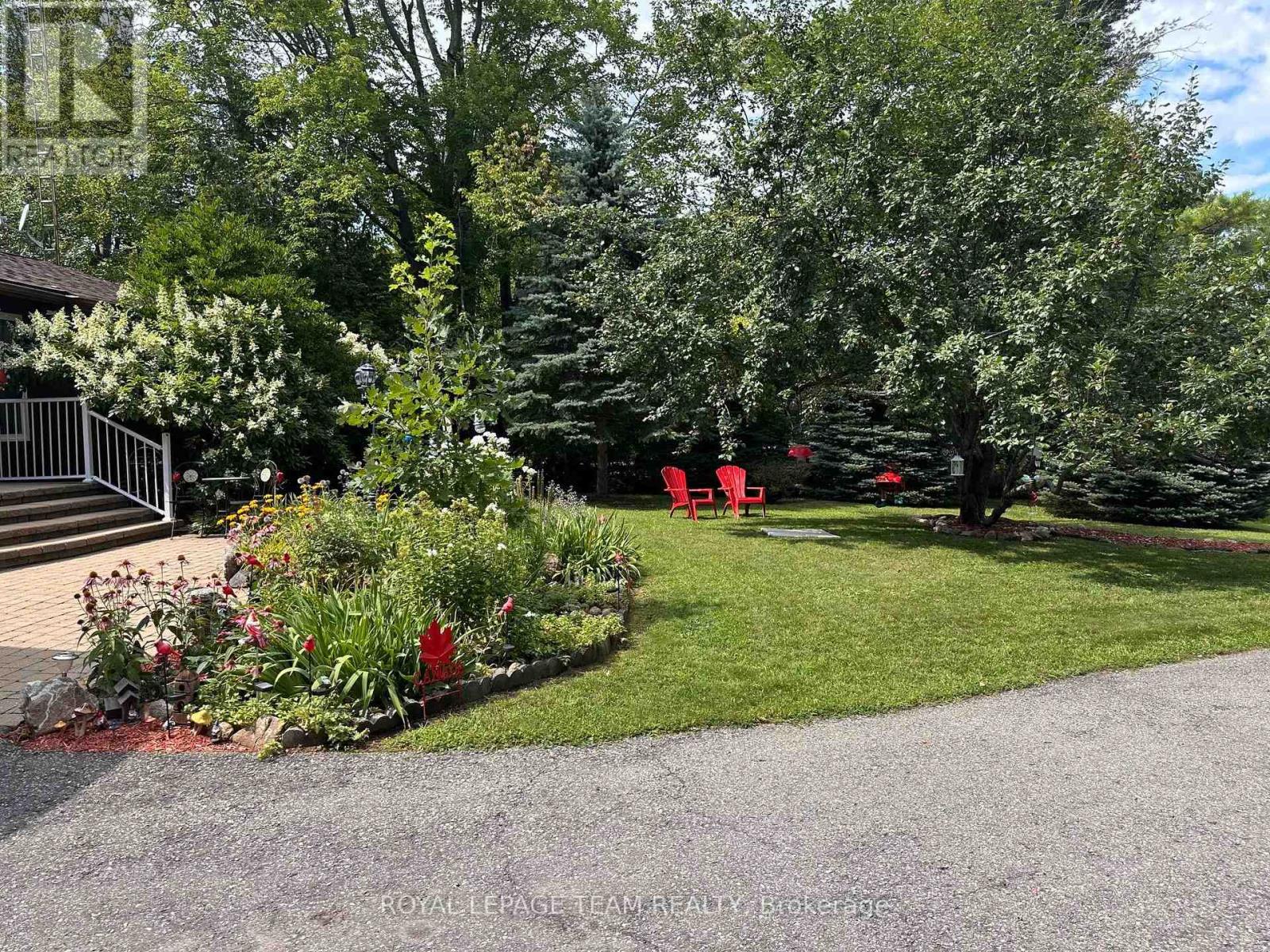 1663 CHRISTINA CRESCENT - Image 27