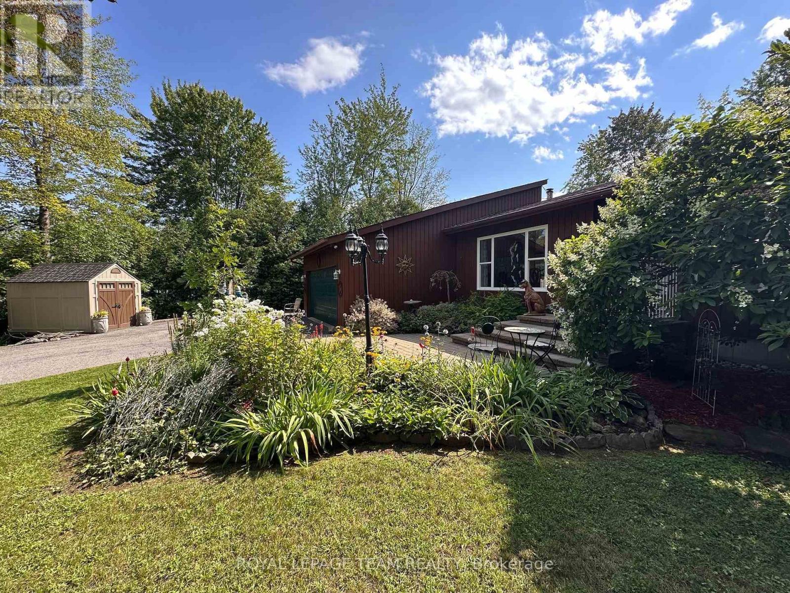 1663 CHRISTINA CRESCENT - Image 3