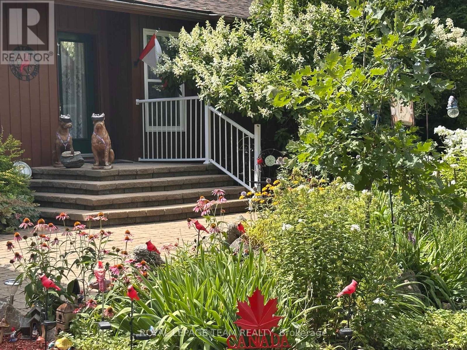 1663 CHRISTINA CRESCENT - Image 38
