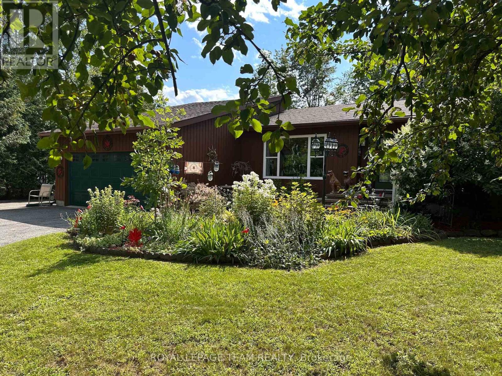 1663 CHRISTINA CRESCENT - Image 42
