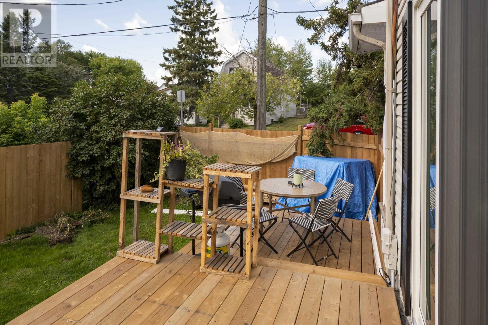 73 EMPRESS AVE N - 14