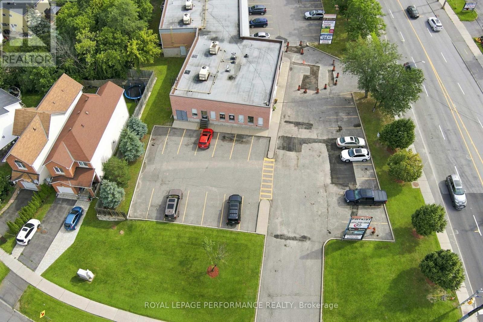 Unit #w - 2095 St Joseph Boulevard