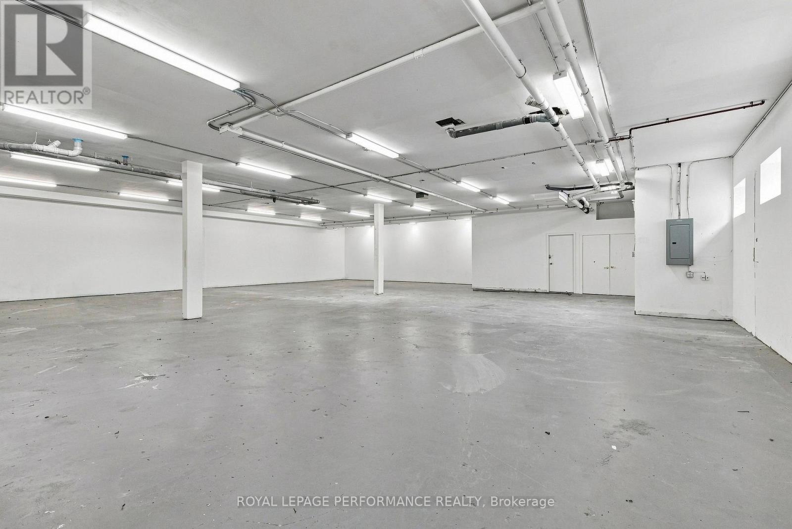 Unit #w - 2095 St Joseph Boulevard