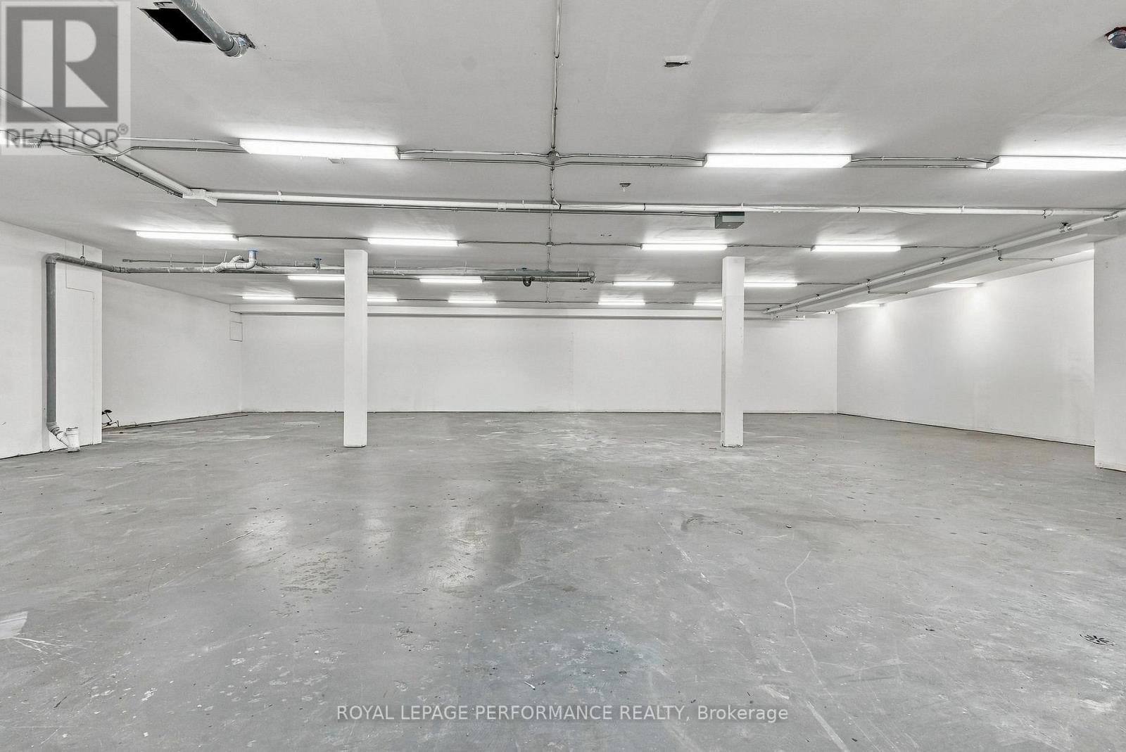 Unit #w - 2095 St Joseph Boulevard