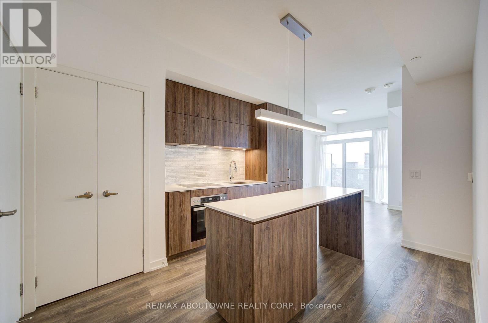 #3102 20 RICHARDSON STREET - 9