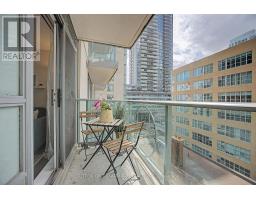 706 - 212 Eglinton Avenue, Toronto, ON M4P0A3 Photo 19