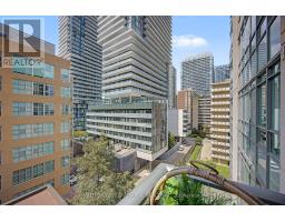 706 - 212 Eglinton Avenue, Toronto, ON M4P0A3 Photo 21