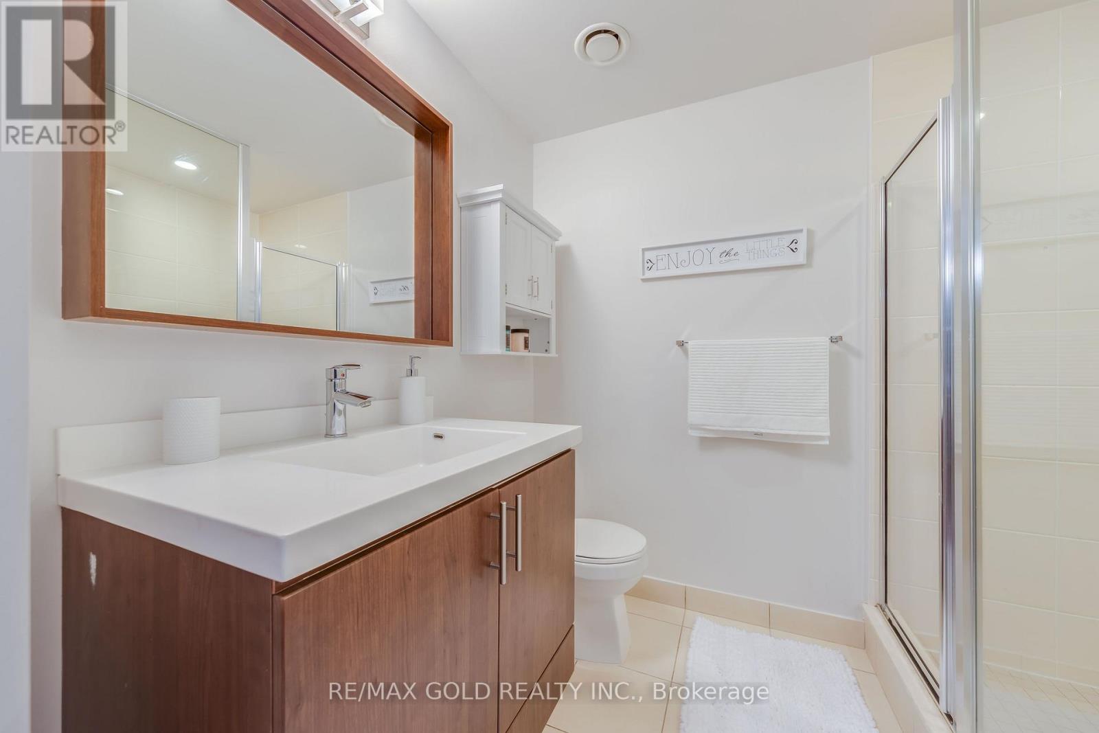 #809 560 FRONT STREET W - 25