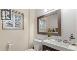 329 Pierre Avenue Unit# Main, Windsor, ON N9A2J7 Photo 11