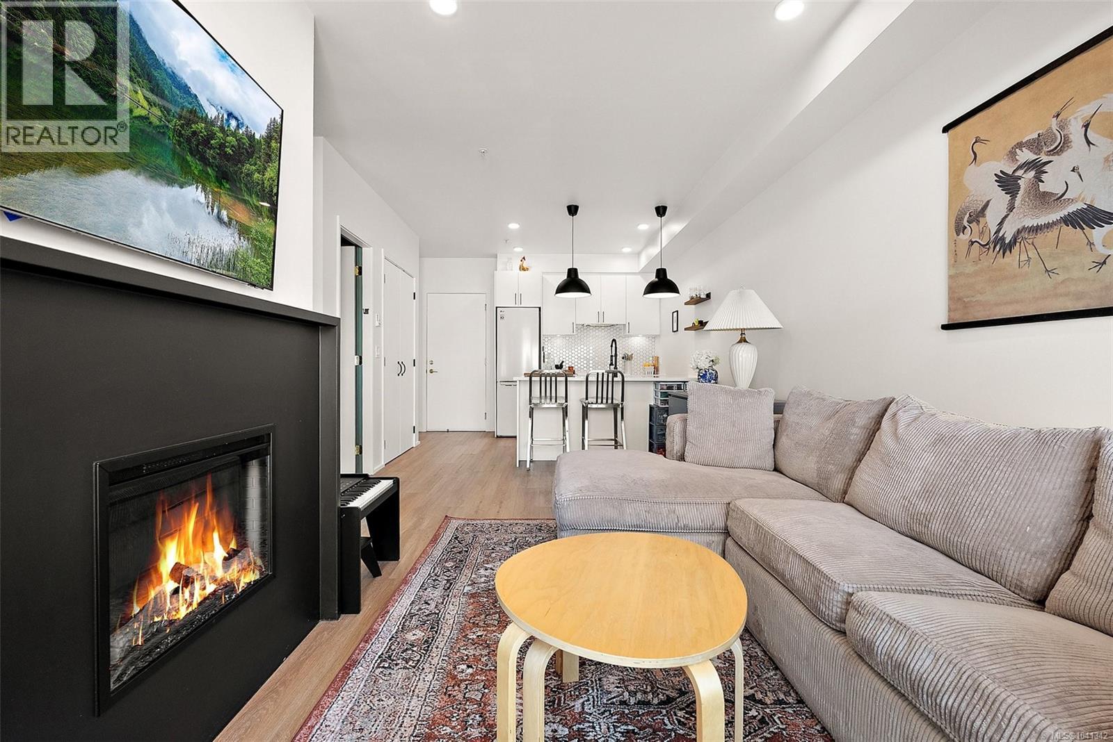 #203 2348 Beacon Ave - Image 9