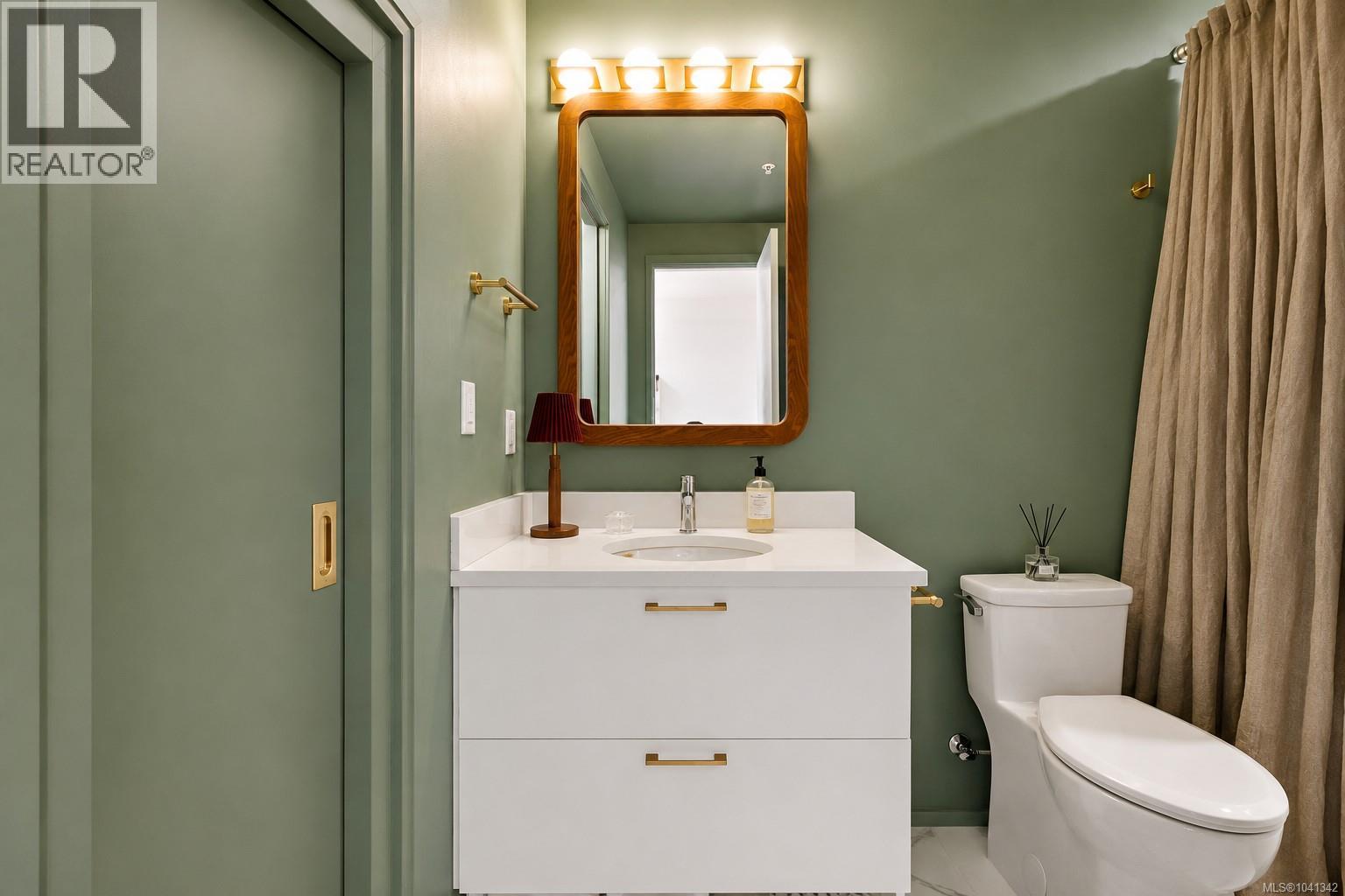 #203 2348 Beacon Ave - Image 15