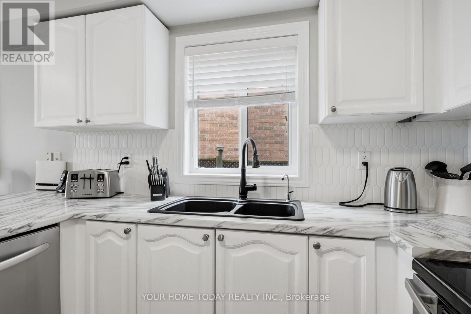 83 ATWOOD AVENUE - 10