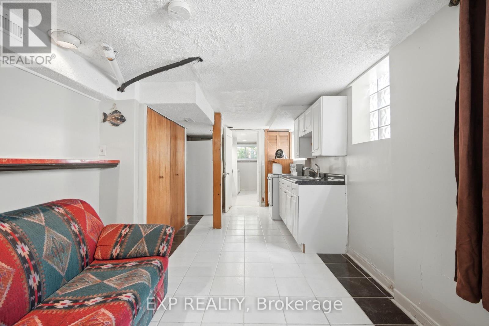 43 RIDGEMOOR AVENUE - Image 34