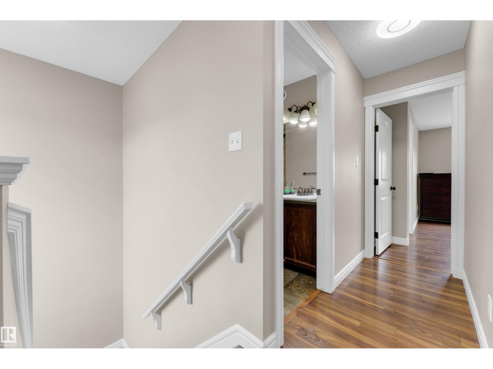 5608 17 AV SW - Image 17