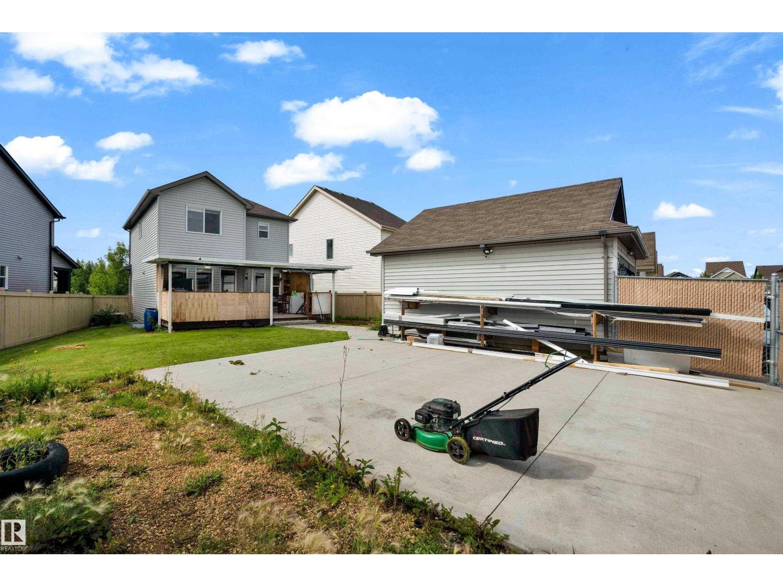 5608 17 AV SW - Image 39