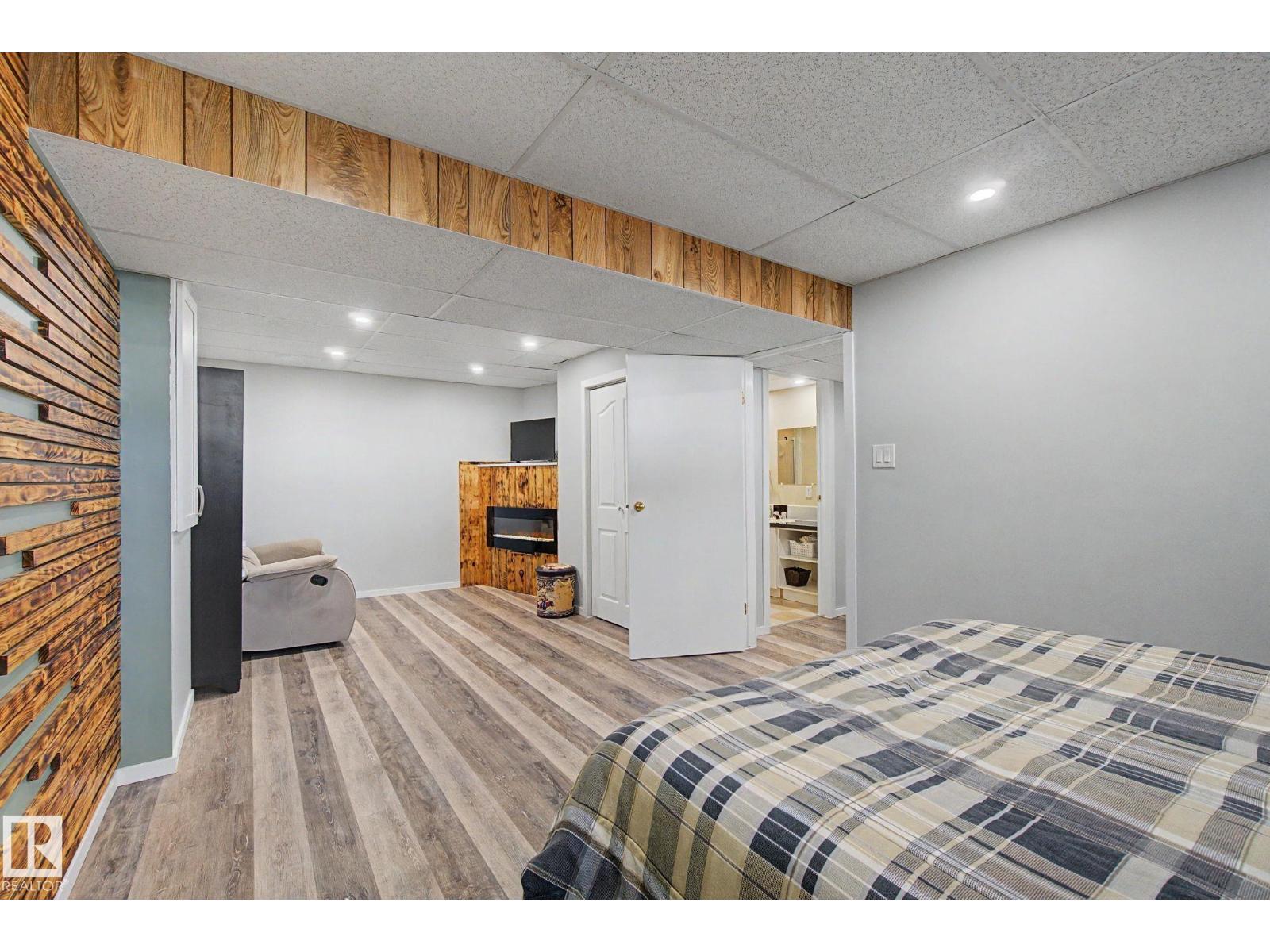 5410 51 AV - Image 37