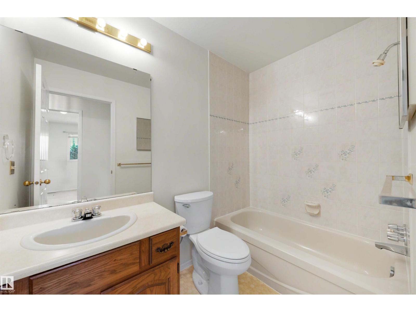 4 BLUE QUILL CR NW - 24