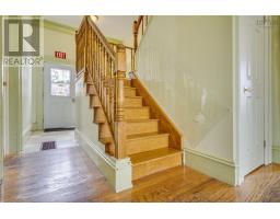 111 Montague Row, Digby, NS B0V1A0 Photo 13