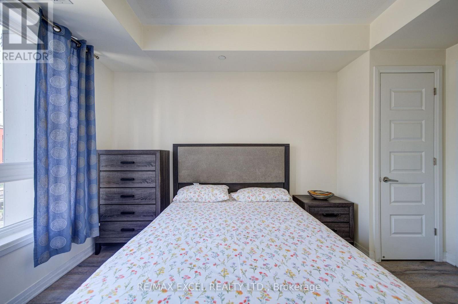 #302 2 ADAM SELLERS STREET - Image 31