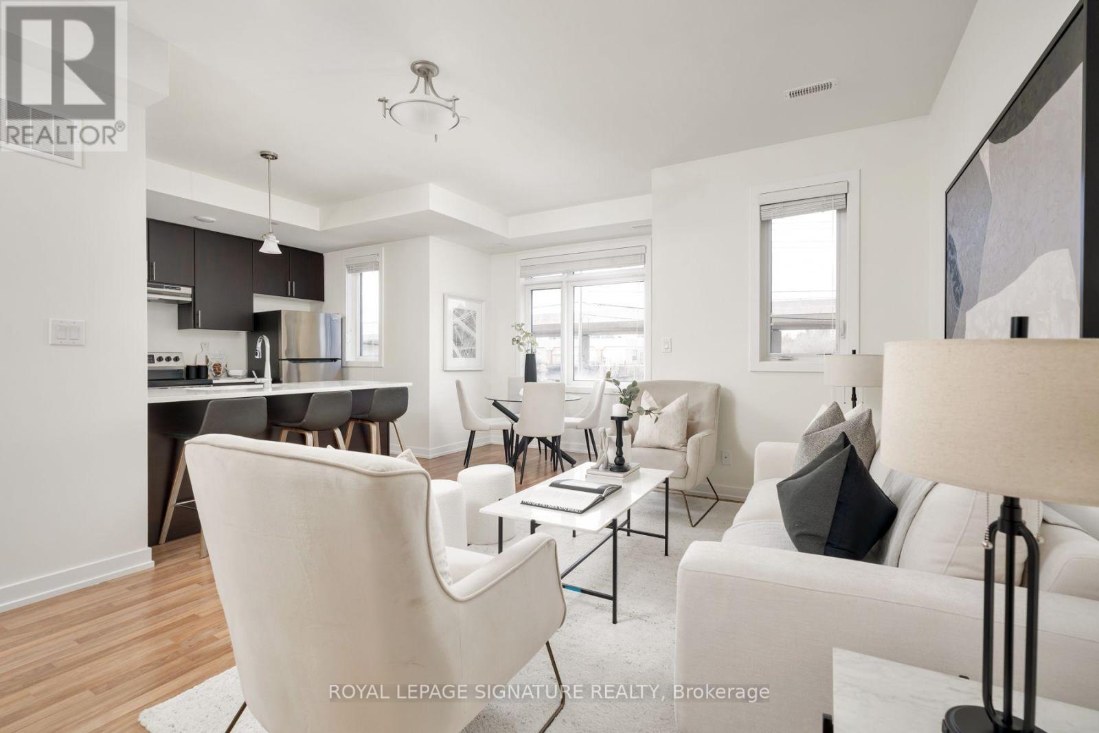 Listing photo of 51 - 370 RED MAPLE ROAD
