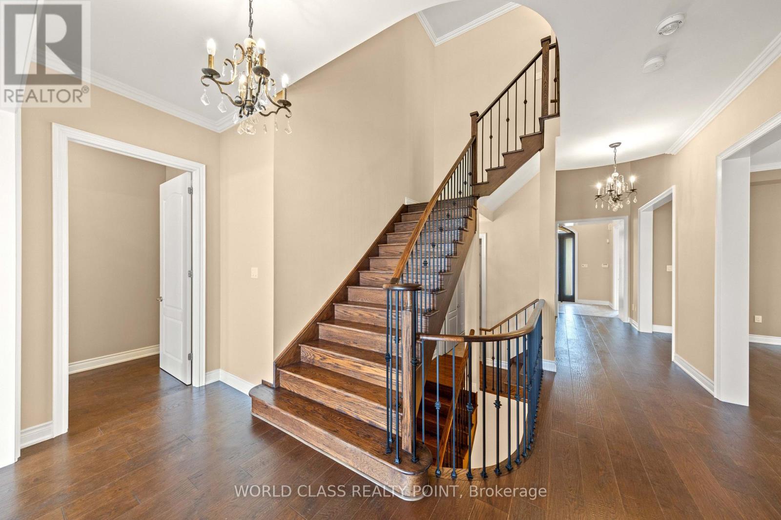 31 MUNSIE DRIVE - 27