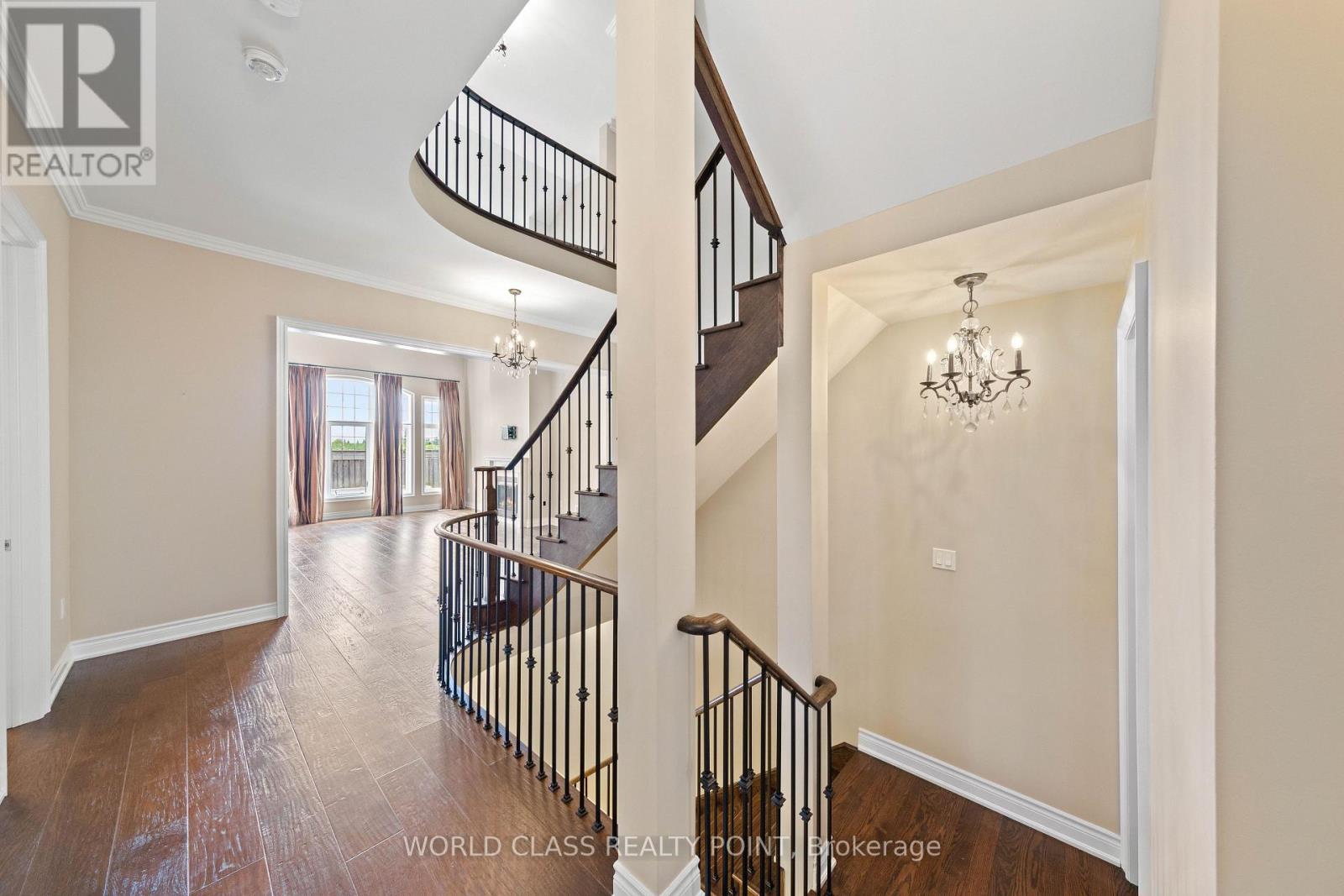31 MUNSIE DRIVE - 29