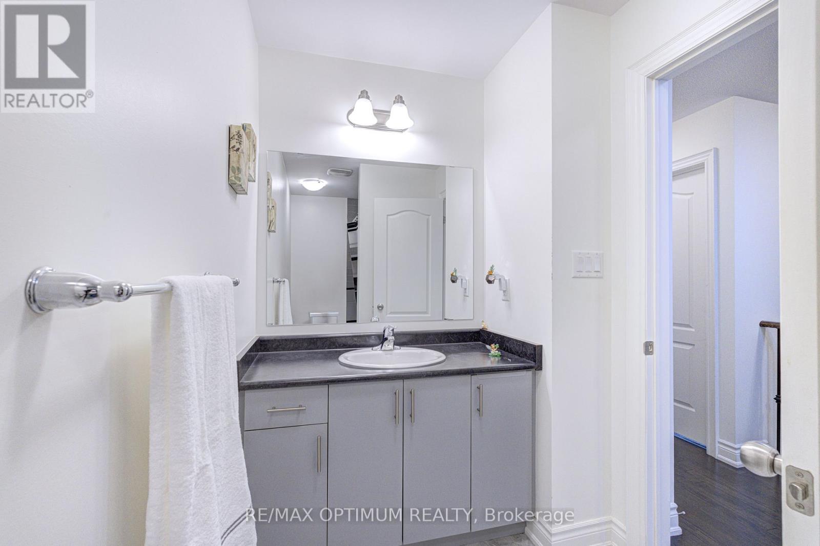 8583 FINANCIAL DRIVE - Image 35