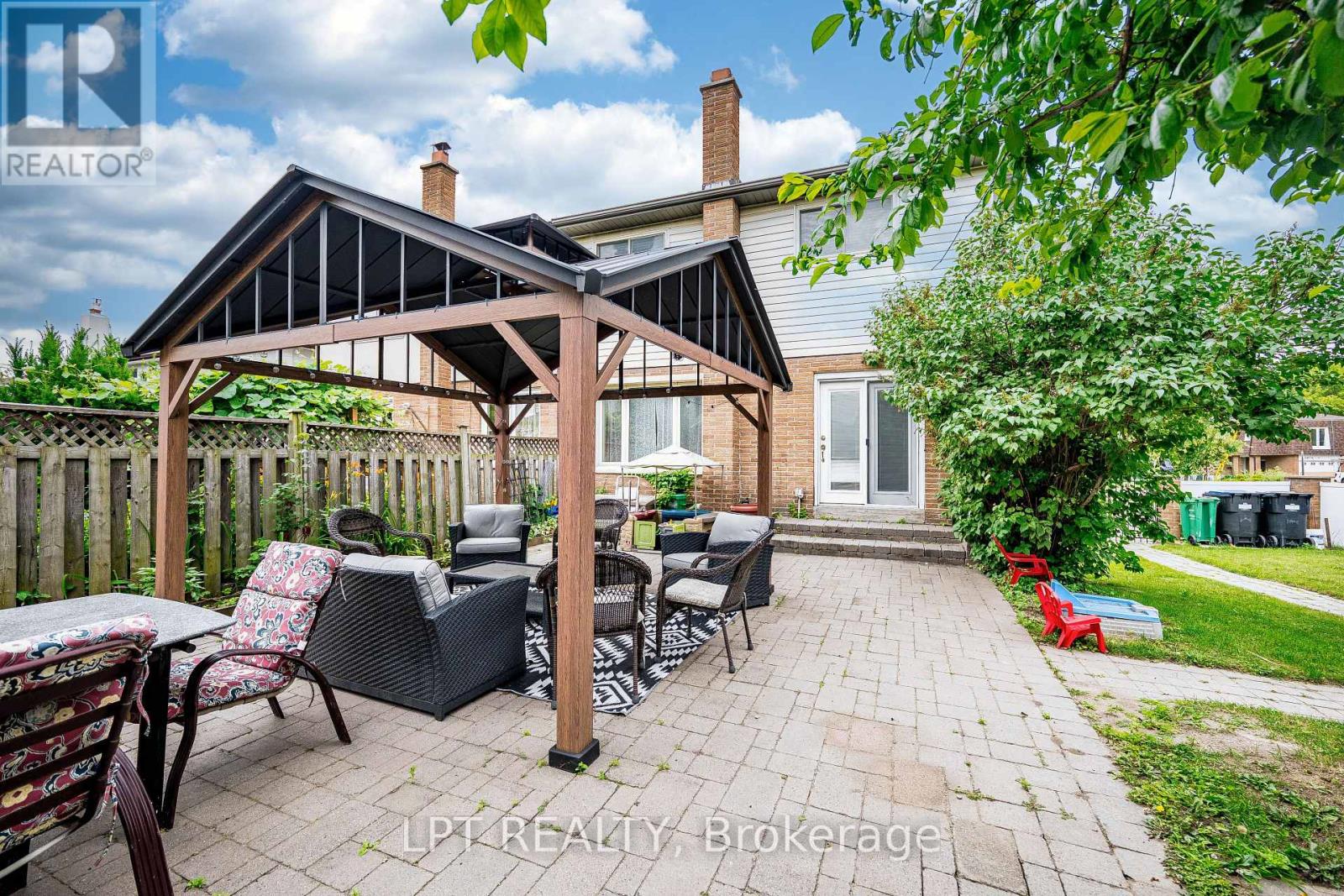 2574 COUNCIL RING ROAD - 12