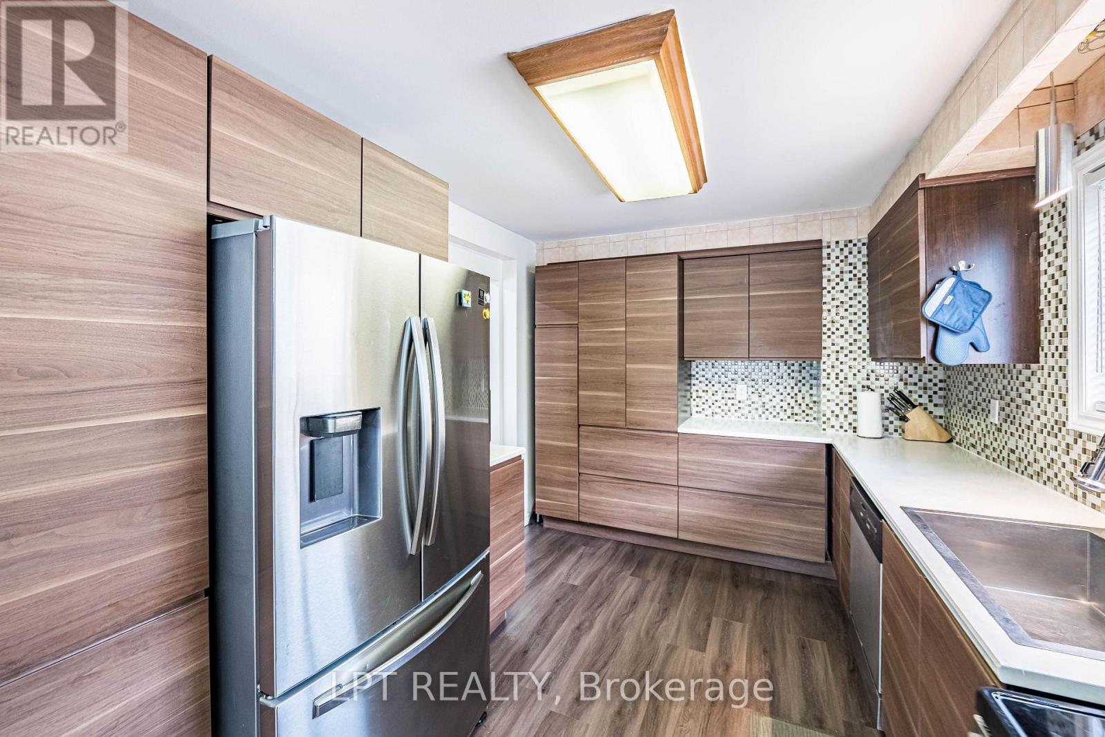 2574 COUNCIL RING ROAD - Image 29