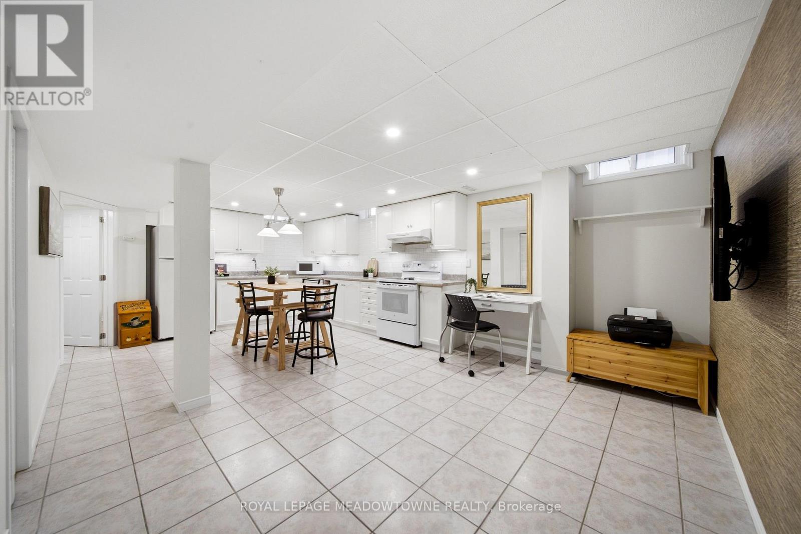 187 BARBER DRIVE - Image 37