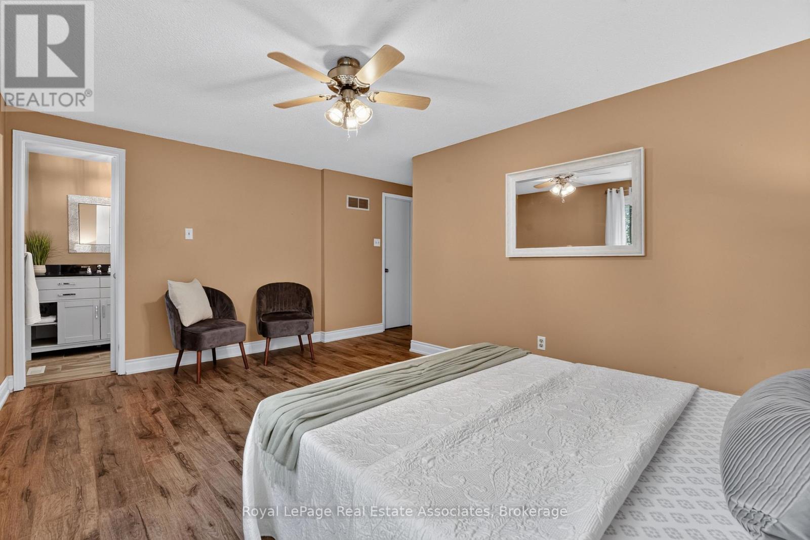 8 HORSHAM STREET - Image 26